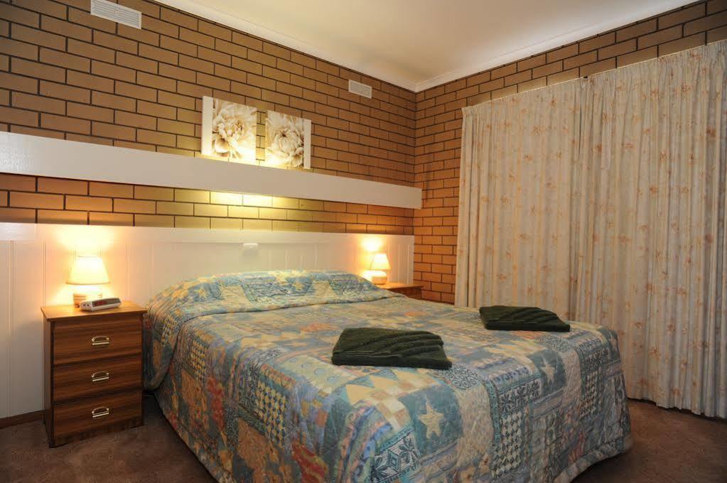 Sandpiper Holiday Apartments Lakes Entrance Extérieur photo