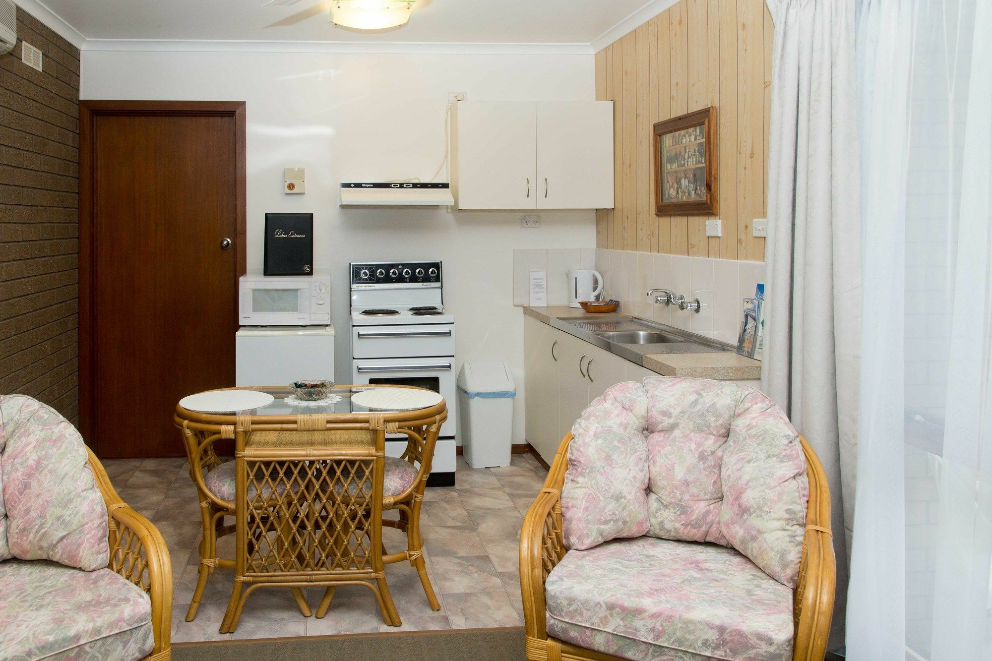 Sandpiper Holiday Apartments Lakes Entrance Extérieur photo