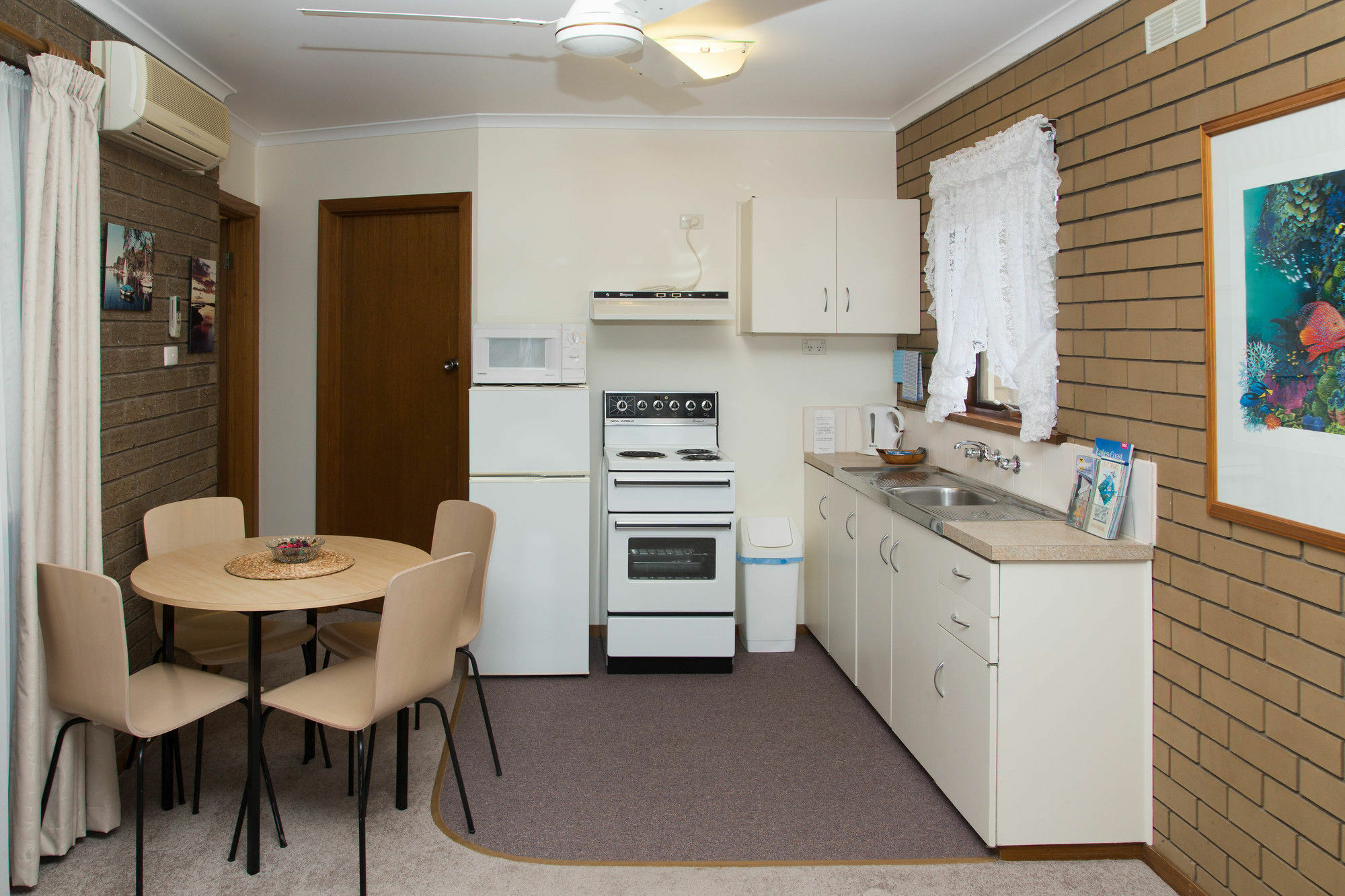 Sandpiper Holiday Apartments Lakes Entrance Extérieur photo