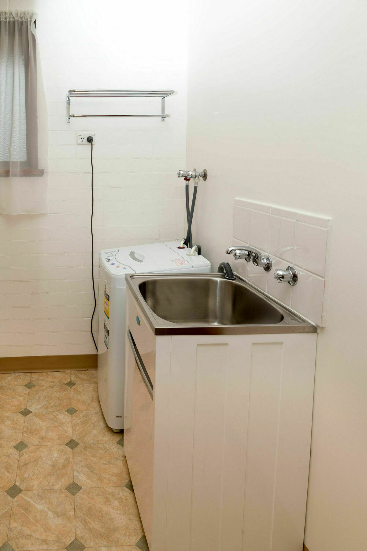 Sandpiper Holiday Apartments Lakes Entrance Extérieur photo